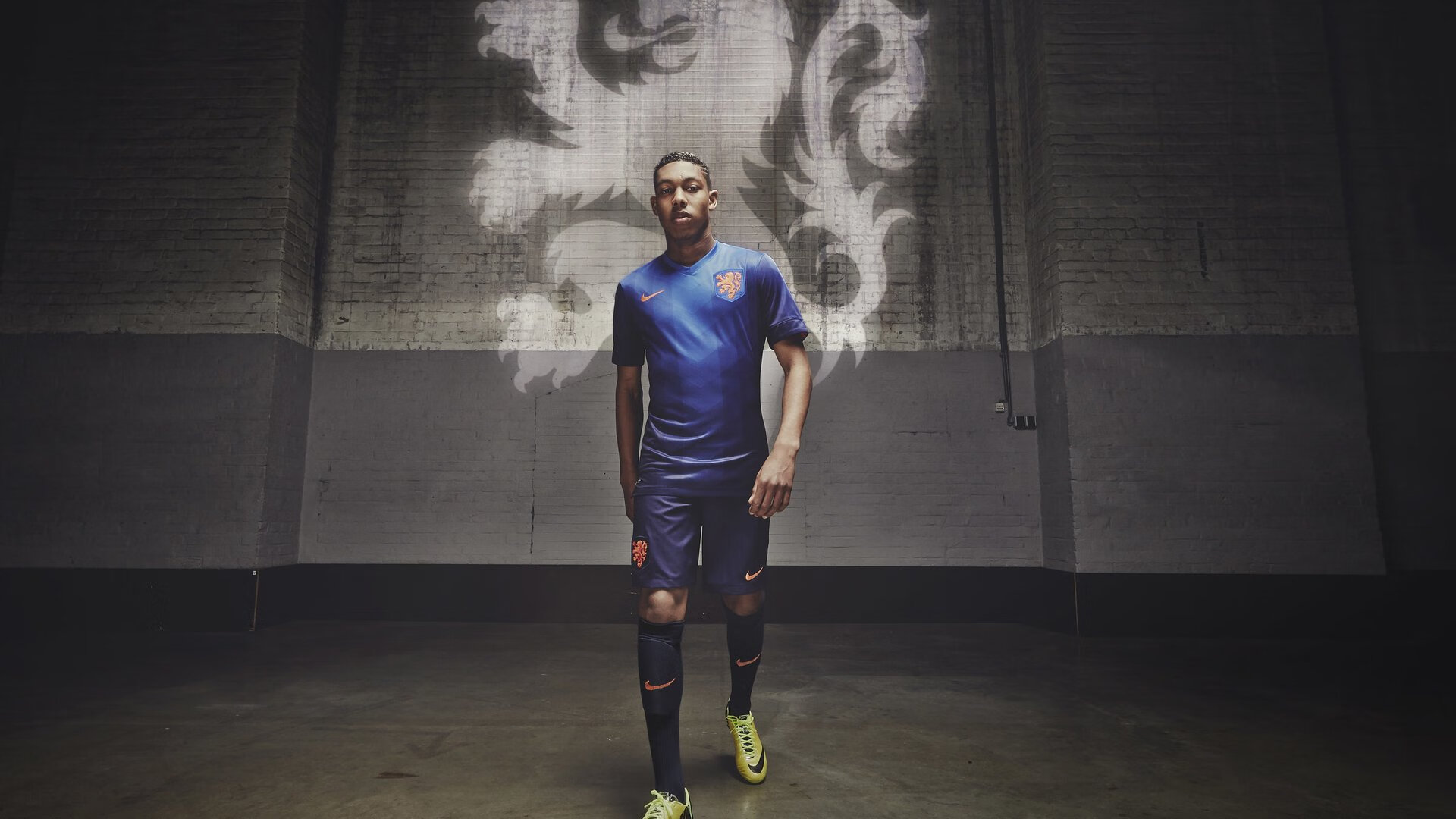 莱比锡红牛制霸勒沃库森，萨内化身关键先生导演逆转好戏