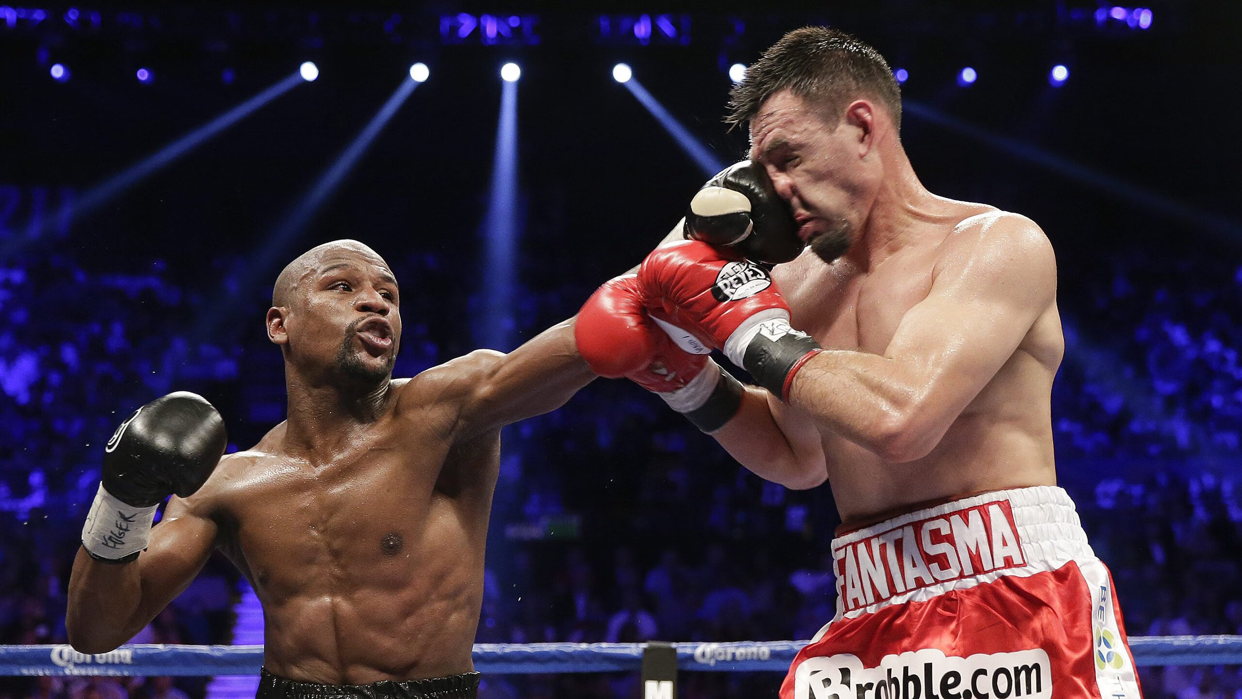 奥运周期关键战之夜，拉文成为胜负手，当聚光灯照亮的不只是篮球